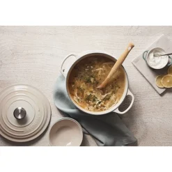 Le CreusetBräter mit Deckel 26 cm Signature Meringue