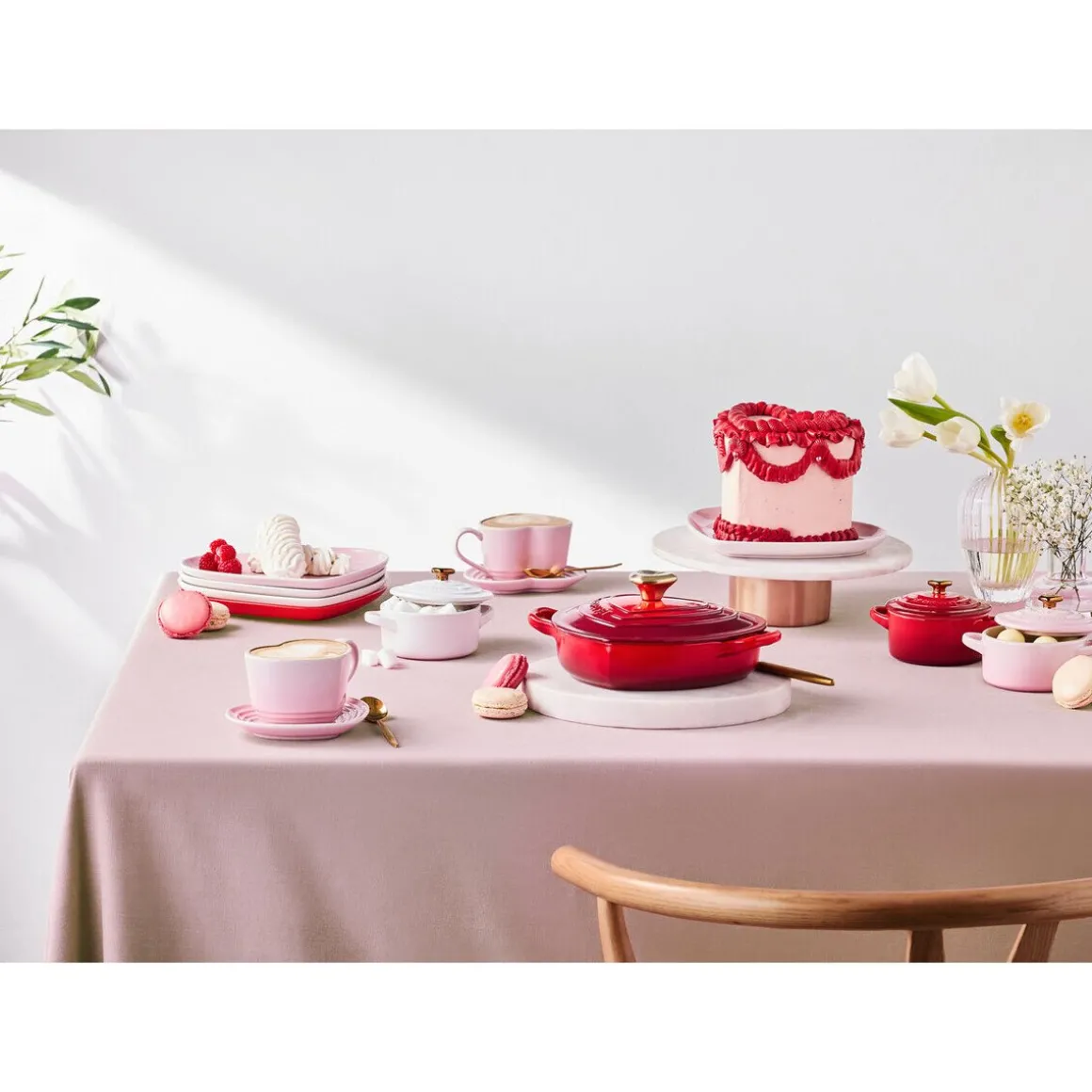 Le CreusetGourmet-Profitopf Herz mit Deckel 20 cm Heart Collection Kirschrot